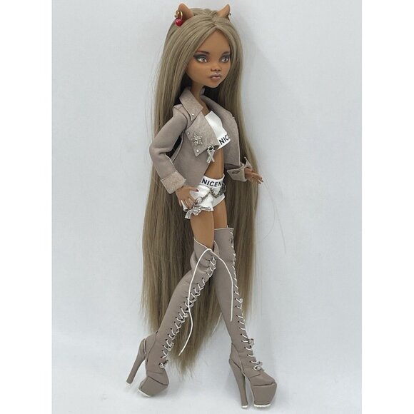 OOAK Custom Monster High Doll Clawdeen Wolf " Nice Girl" - Picture 10 of 12
